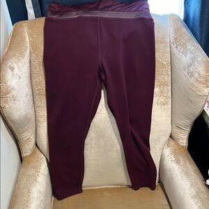 Fabletics maroon leggings